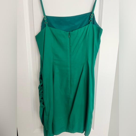 Lovers & Friends Green Mini Dress (from Revolve) - Picture 4 of 4